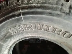 10.00R20 Deruibo Truck Tyre