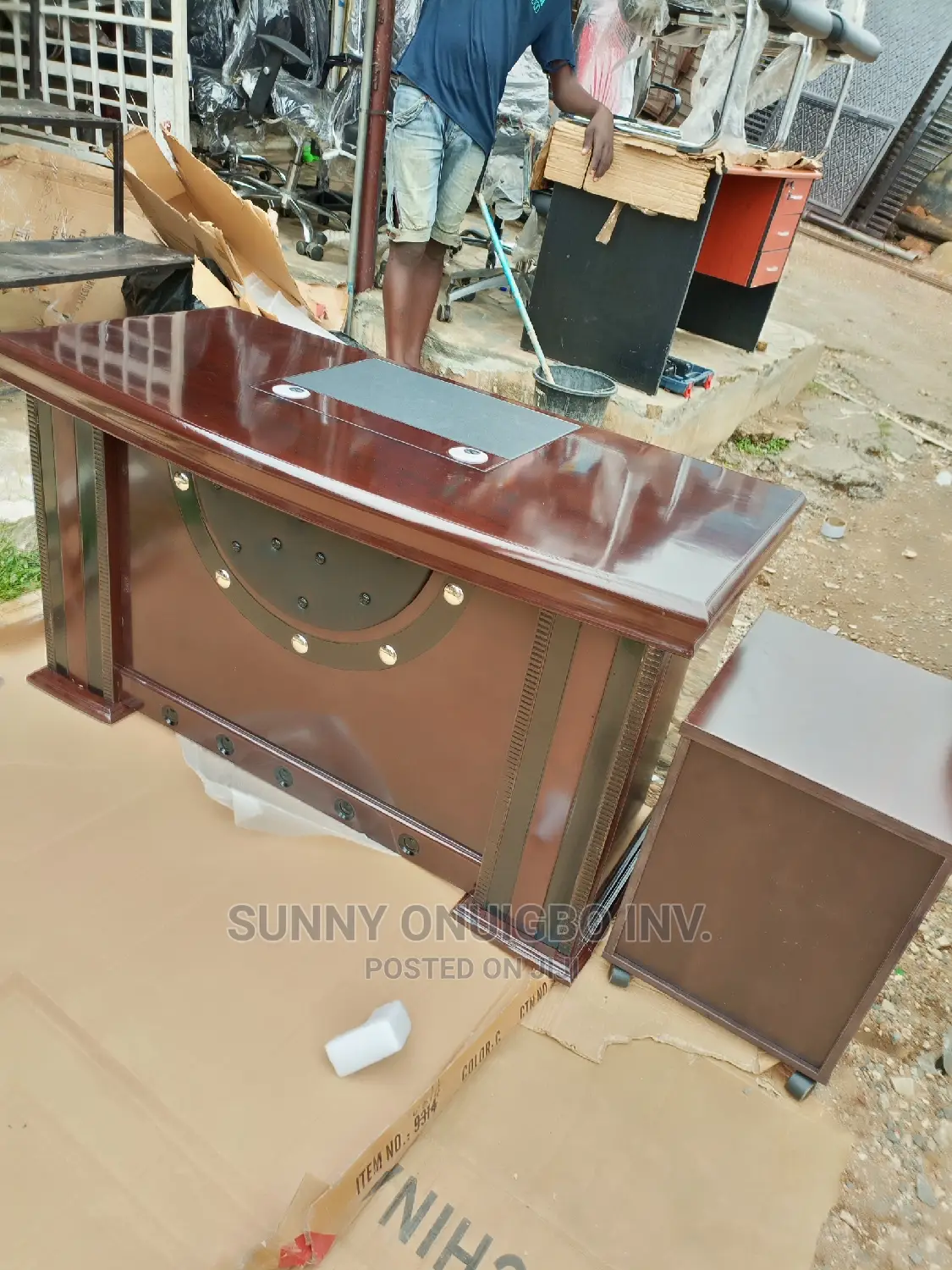 Executive Office Table With Side Cabinet