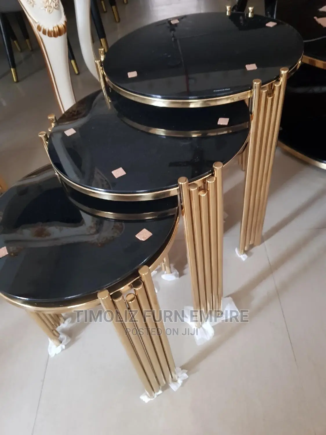 Three-in-one Extendable Side Tables-black