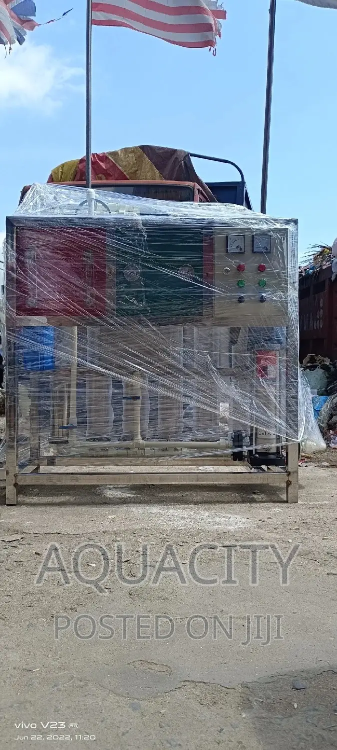 6 Membrane Reverse Osmosis System.