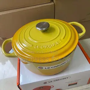 Le Creuset Signature Enamelled Cast Iron Dutch Oven 24cm