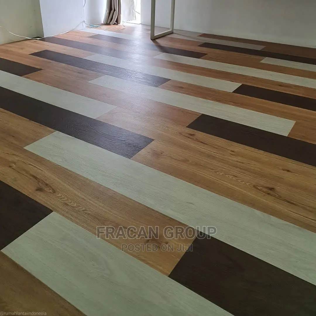 Top Quality Vinyl Wood-Like Floor.