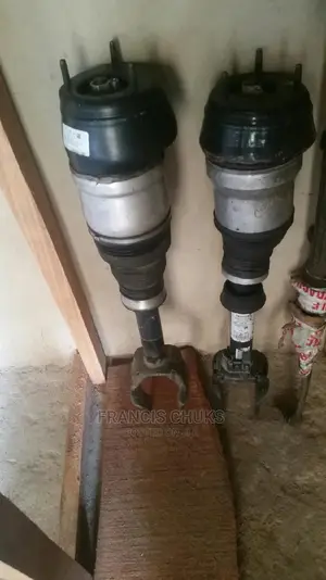 Front Balloon Shocks for Mercedes Benz ML and GL 2012-2015.