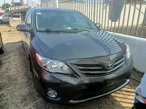 Toyota Corolla 2013 Gray