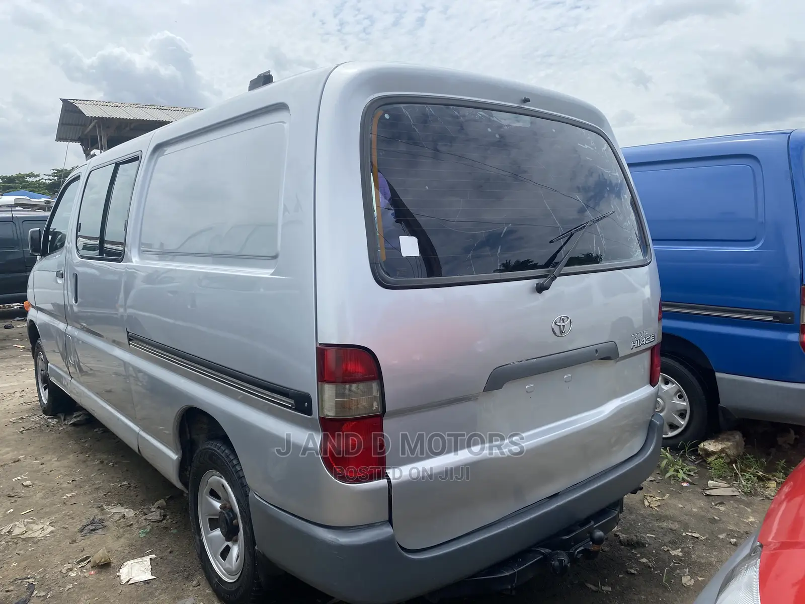 Toyota HiAce 2003 Silver