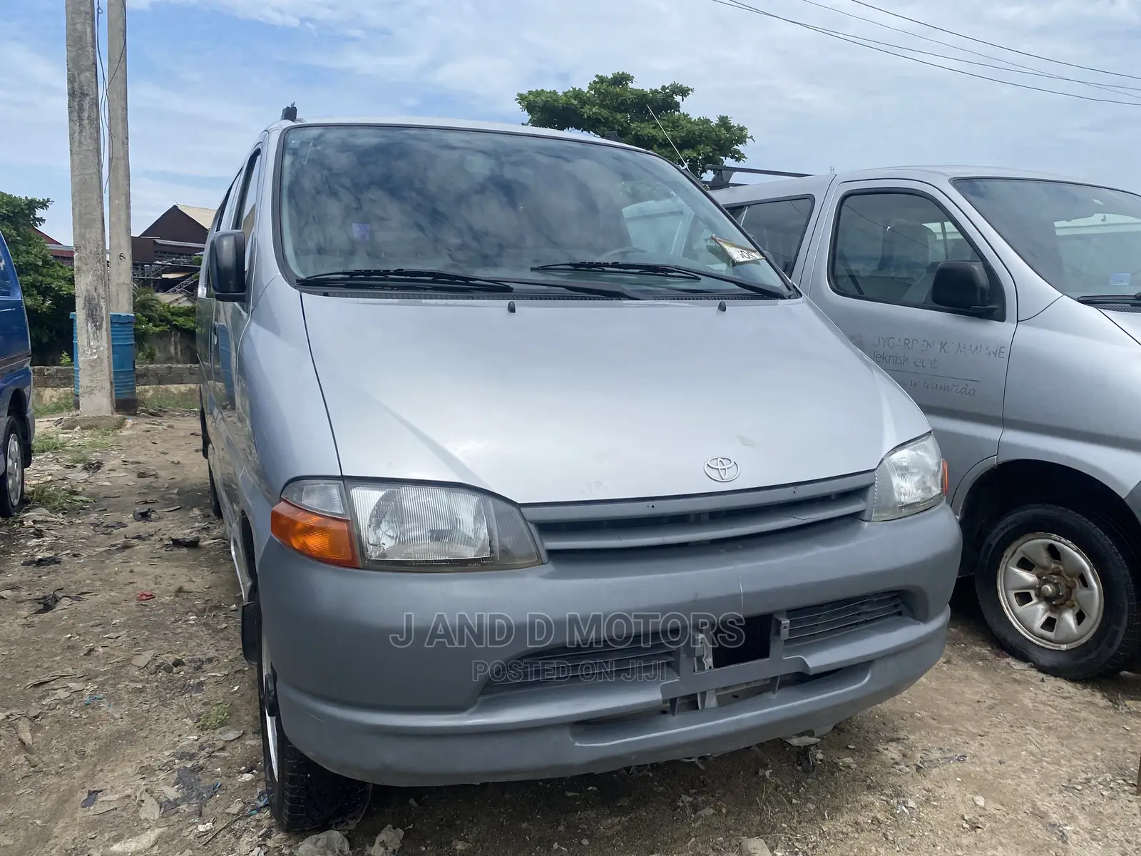 Toyota HiAce 2003 Silver