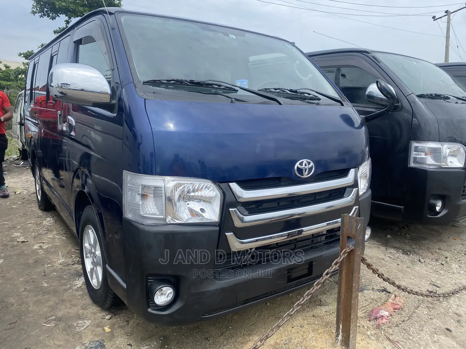 Toyota HiAce 2011 Blue