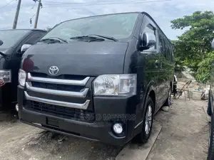 Toyota HiAce 2011 Black