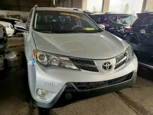Toyota RAV4 2014 Silver