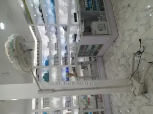 Standard Hospital Operating Lamp