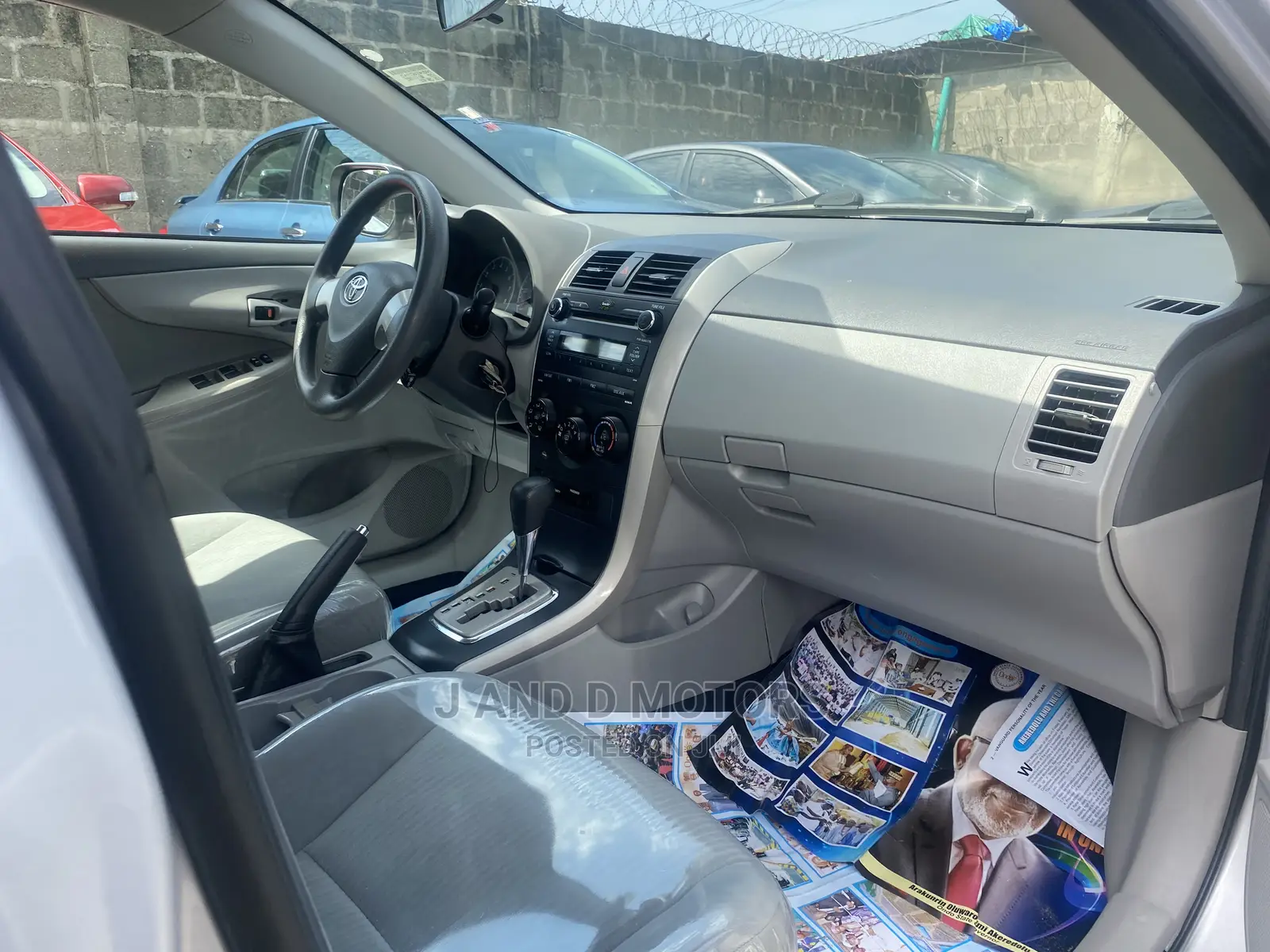 Toyota Corolla 2011 Silver