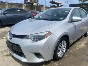 Toyota Corolla 2016 Silver