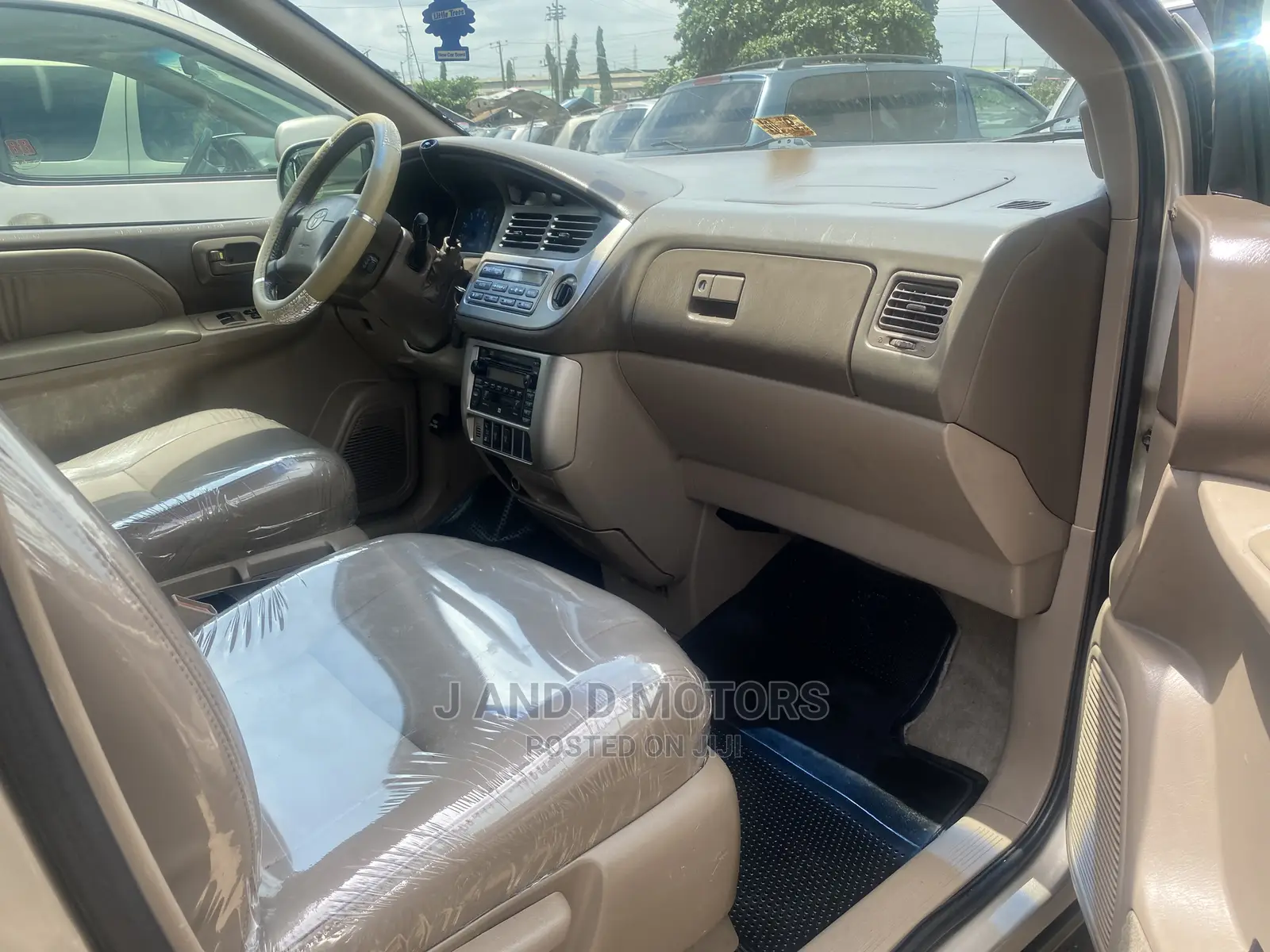 Toyota Sienna 2003 Gold
