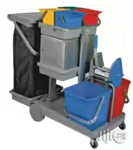 Scoutt Premium Wringer Trolley/Mopping Bucket With Accessery
