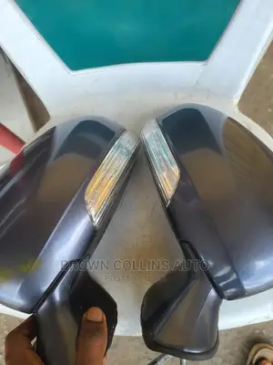 Avensis 2008/2013 Side Mirrors