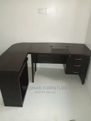 Office Corner Table