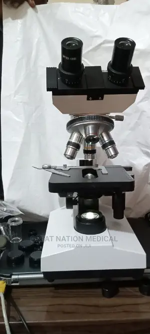 Microscope