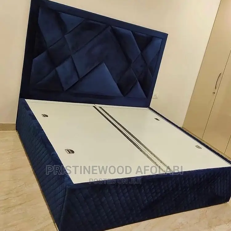 Bedframe by Pristine Wood