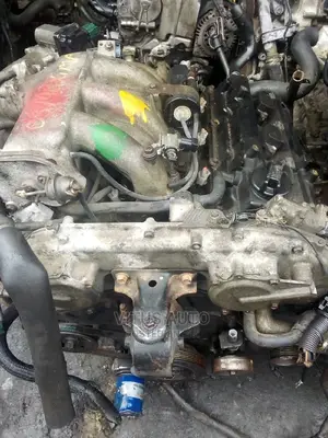 Nissan Maxima 03 Engine