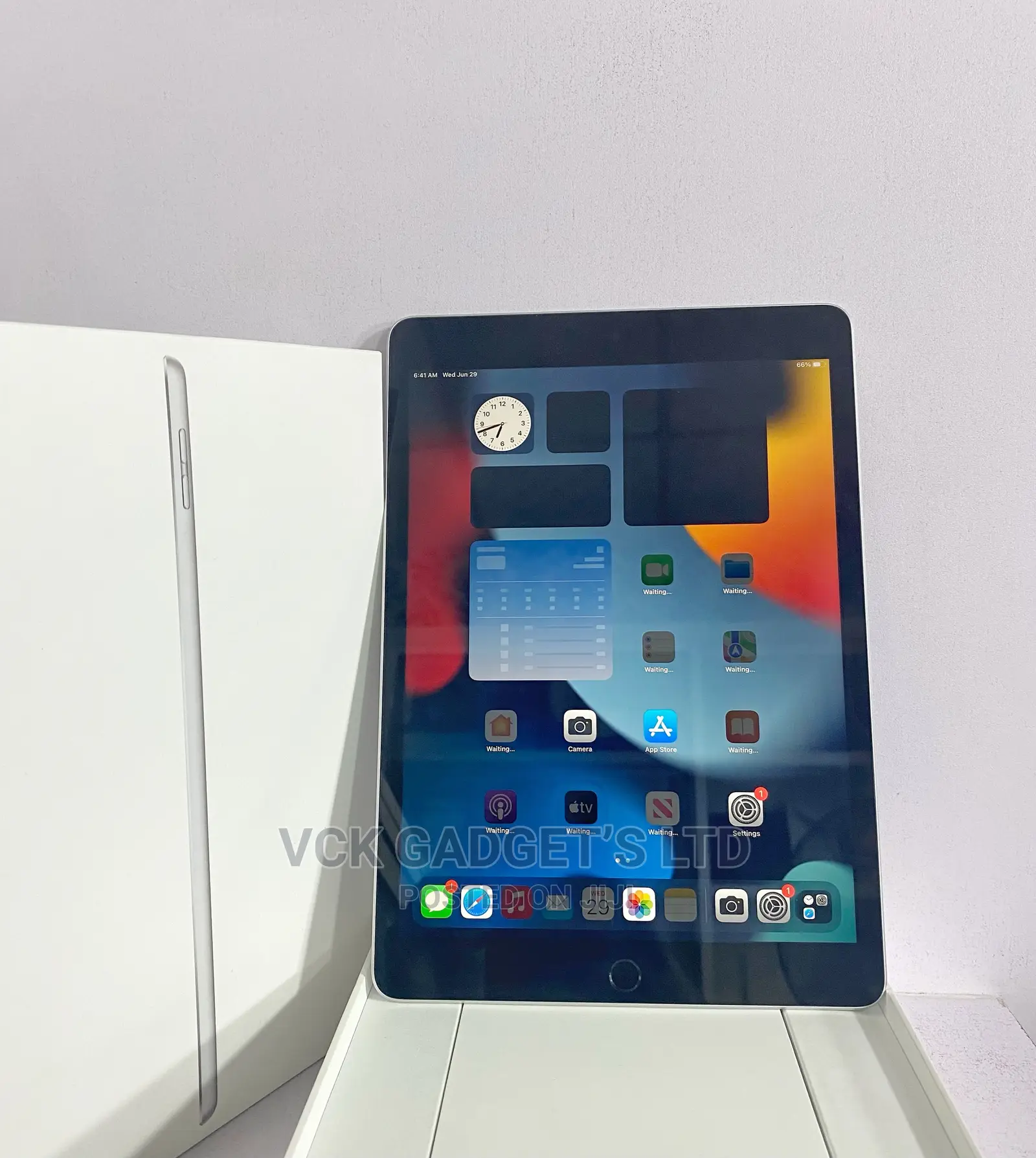 New Apple iPad 10.2 (2021) 64 GB Gray