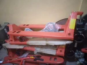 Pallet Truck 3000kg