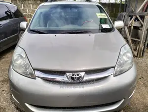 Toyota Sienna LE FWD 2006 Silver