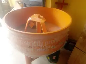 Concrete Bucke Machine