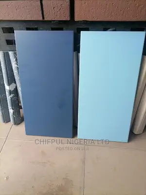 Blue Swing Tiles Spanish 25/50
