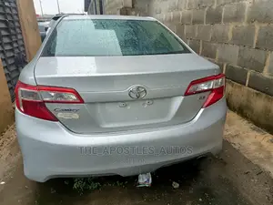Toyota Camry 2012 Silver