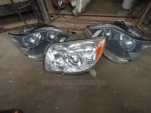 4runner Headlamp 2006 Model