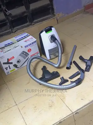 Severin Vacuum Cleaner With S'power Snowlight Bag