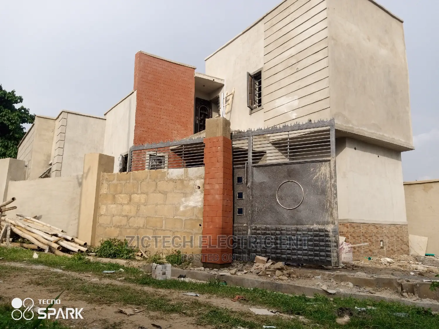 Building Contractor