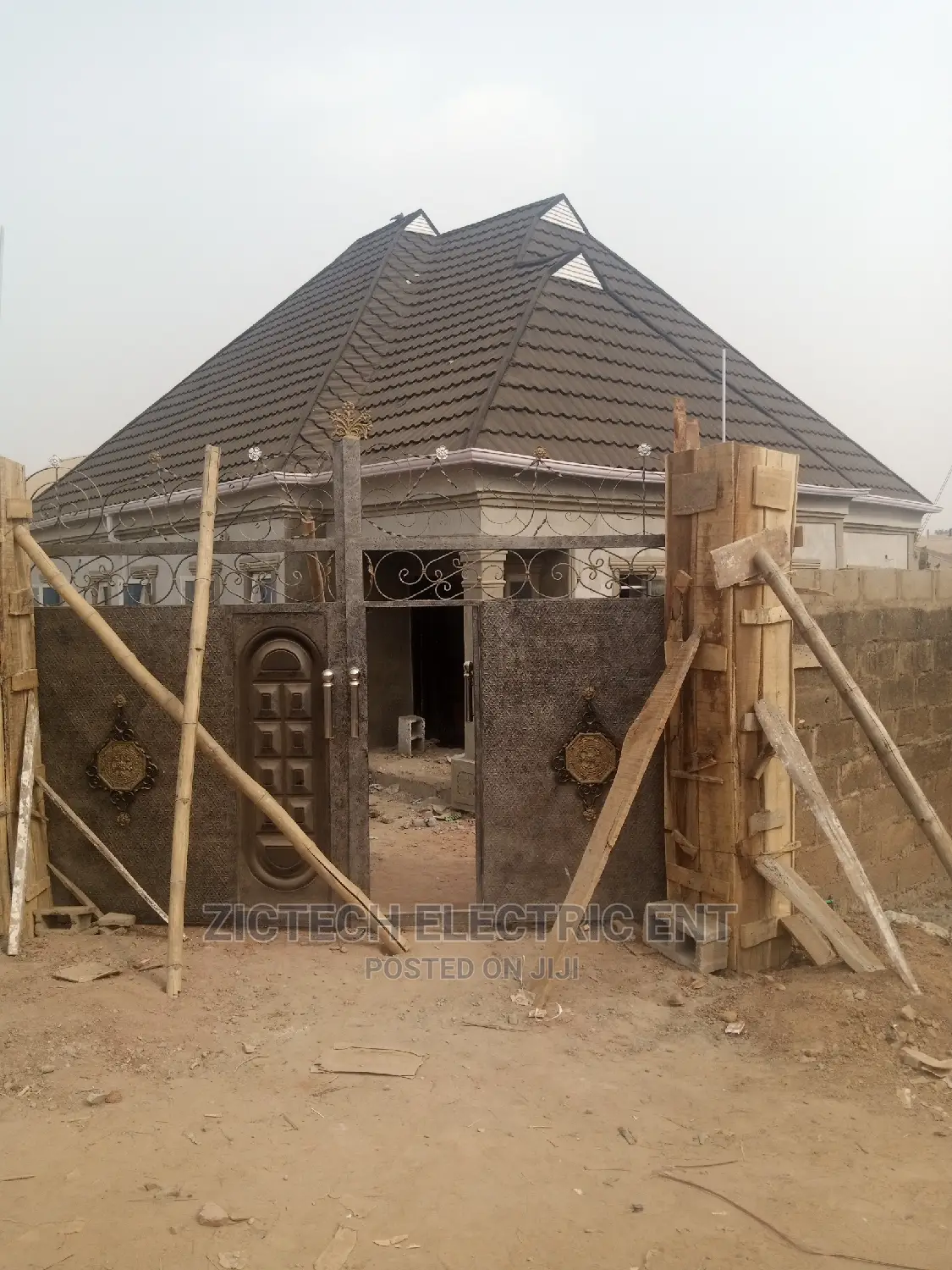 Building Contractor