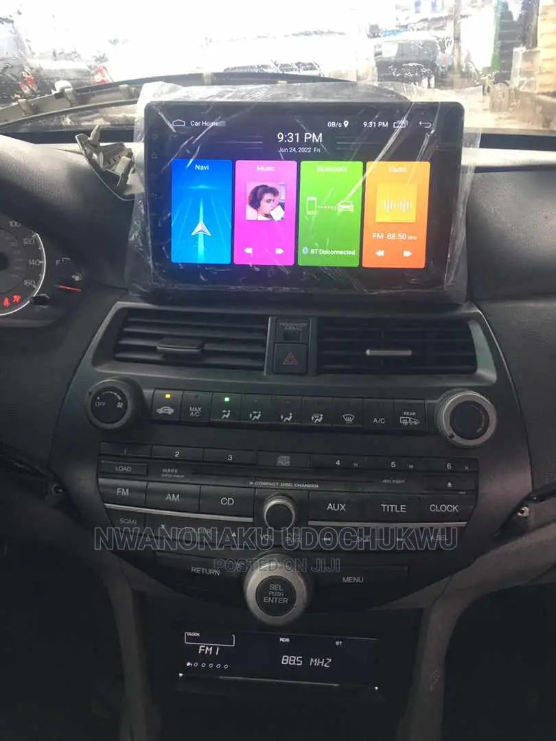 Honda Crosstour Android DVD Player With Reverse Camera