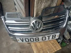 Front Grill Jetta 5 2005