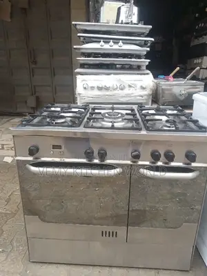 5 Burner Gas Cooker With Oven