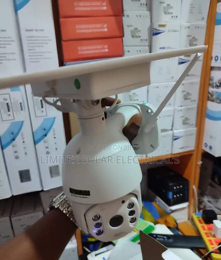 High Quality Intelligent Solar Camera