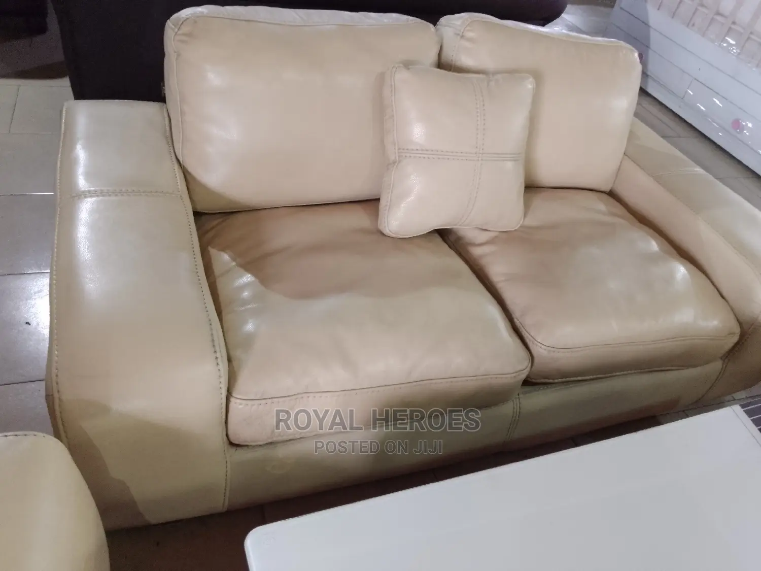 Modern 7 Seater Foreign Leather Sofa Set.