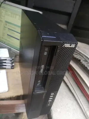 Desktop Computer Asus 8GB Intel Core i5 500GB