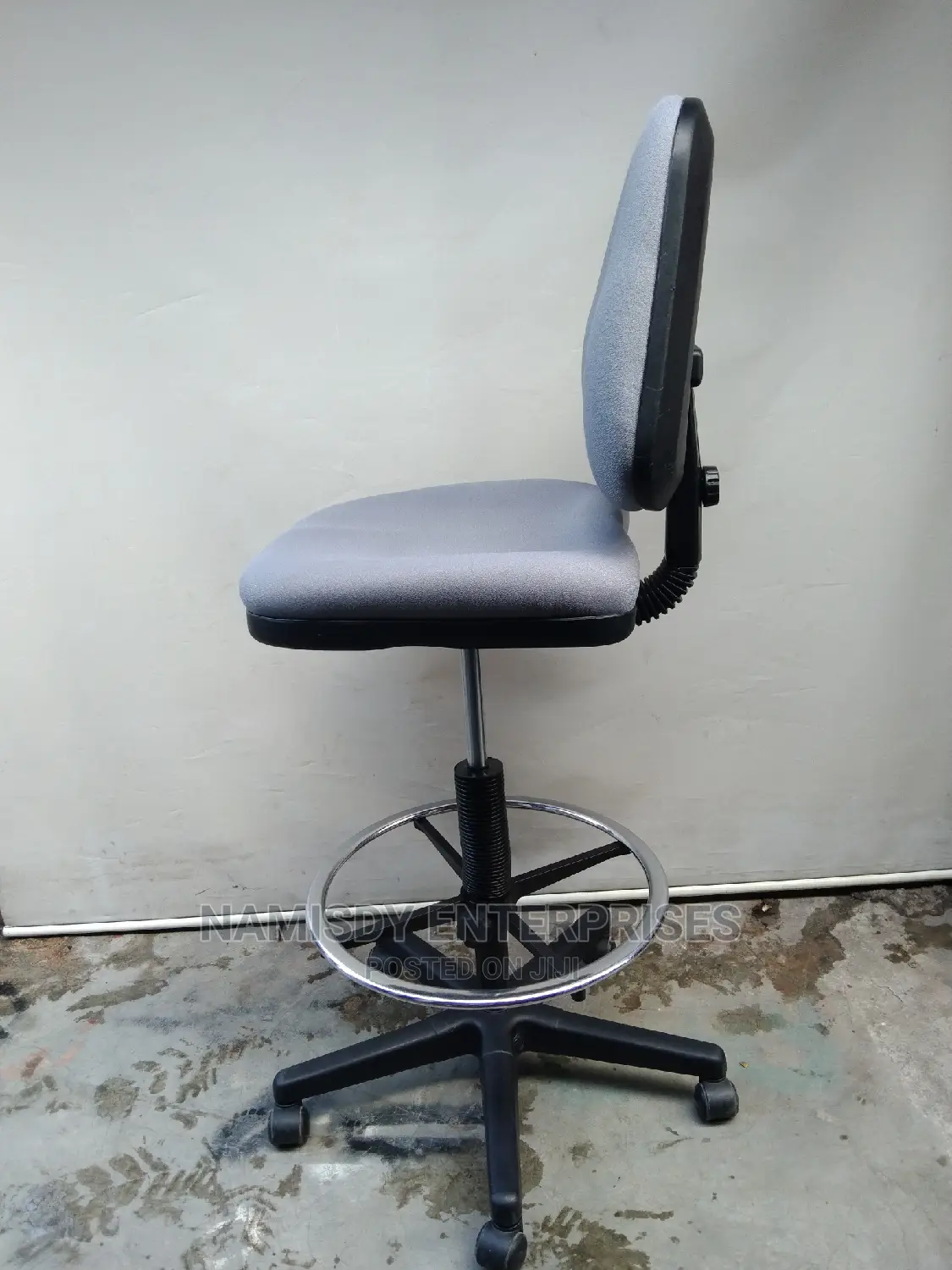 Saloon Chair