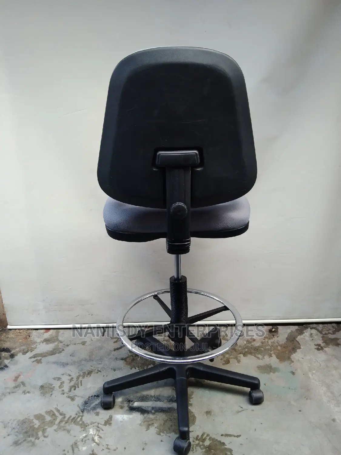 Saloon Chair