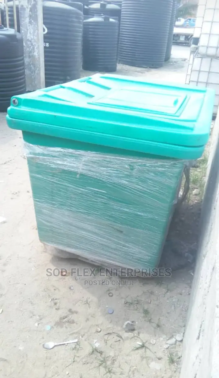 1100 Liter Rubber Waste Bin
