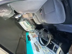 Toyota HiAce 2013 White