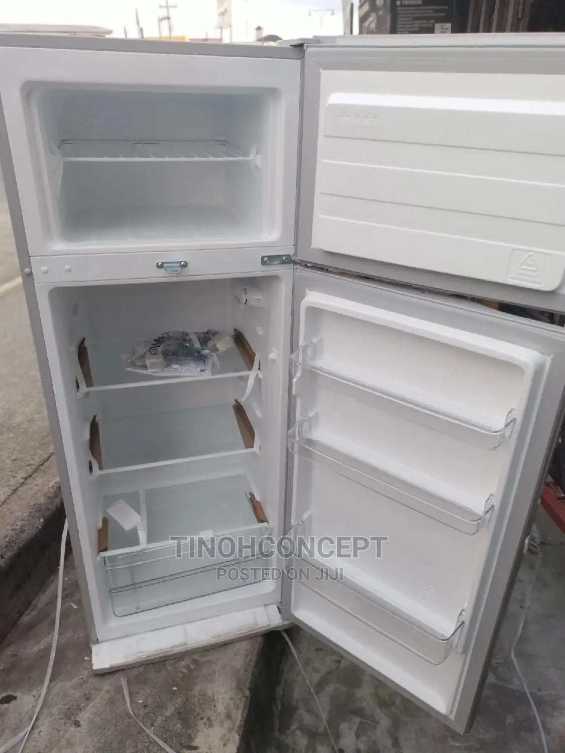 Midea Refrigerator 207 Litre