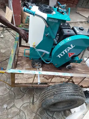 Gasoline Concrete Cutting Machines / Floor Saw