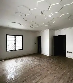 6bdrm Mansion in Guzape for sale