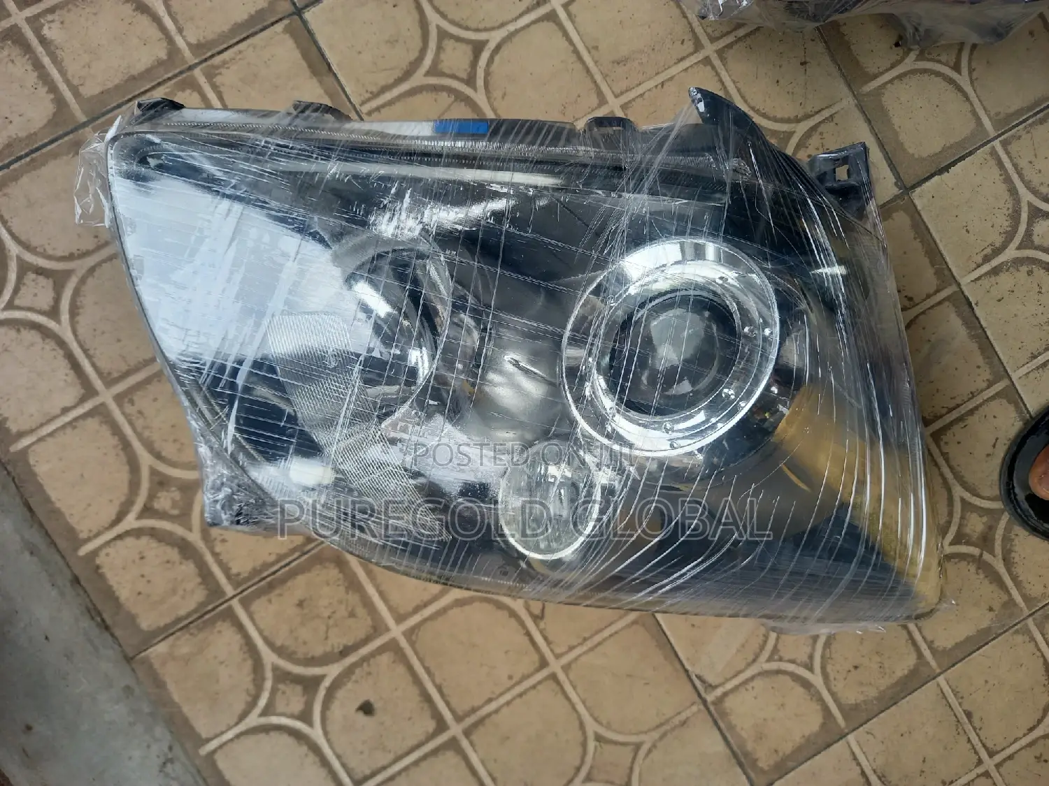 Avensis Headlamp 2007 Model