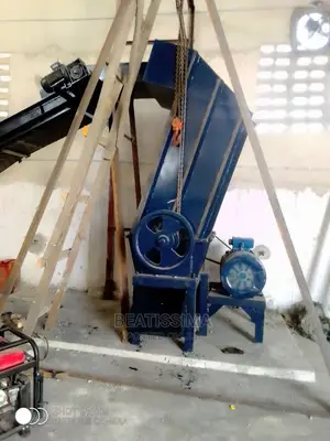 Plastic Crusher Machine