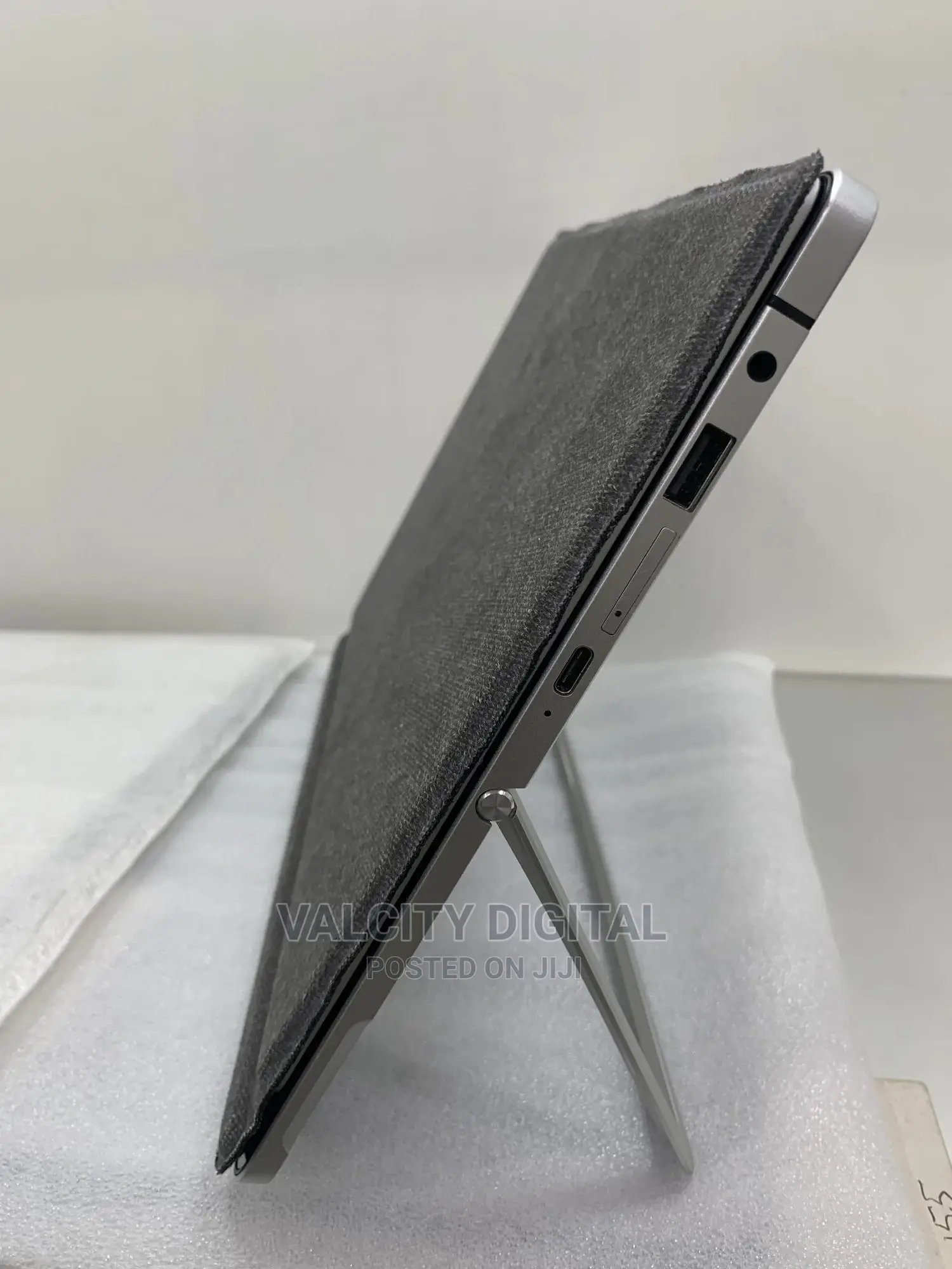Laptop HP Elite X2 1012 8GB Intel Core i5 SSD 256GB
