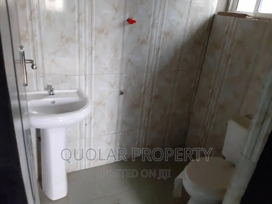 3bdrm Bungalow in Treasure Island, Obafemi-Owode for sale